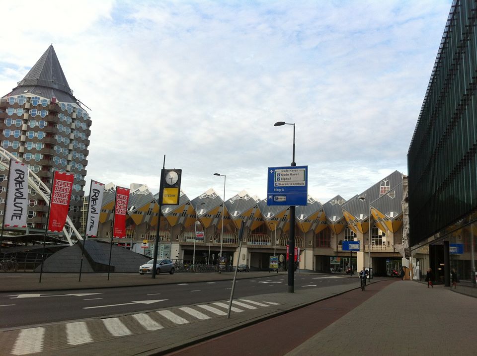 Berpetualang Seharian ke Rotterdam yang Futuristik