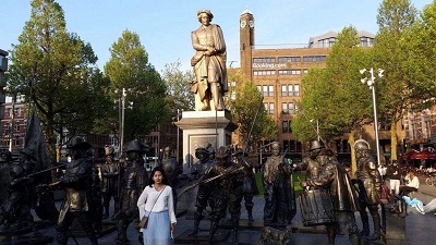 Amsterdam dengan Bersepeda 