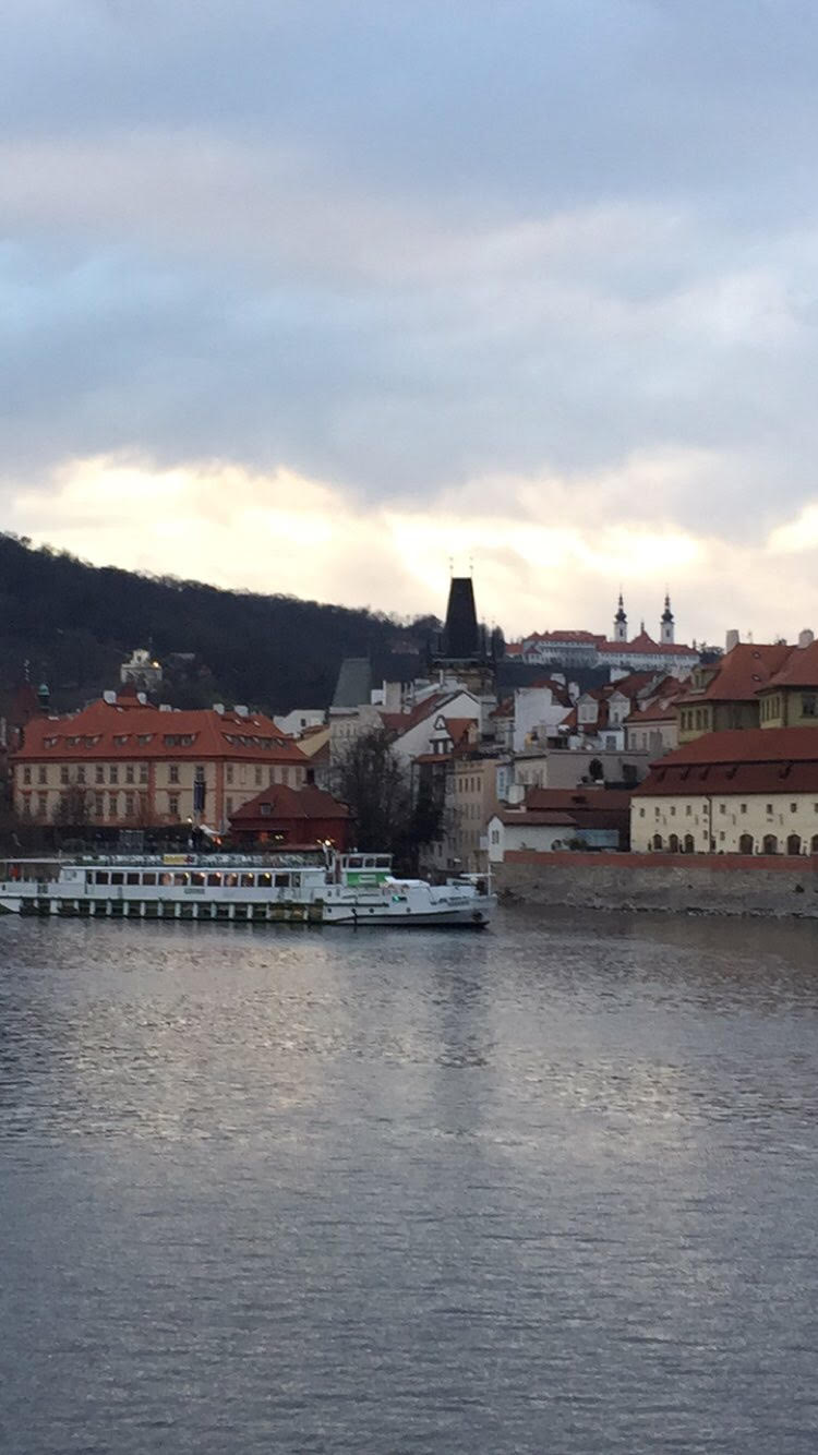 Tips Hemat Keliling Eropa. Naik Bus dengan Fasilitas Pesawat