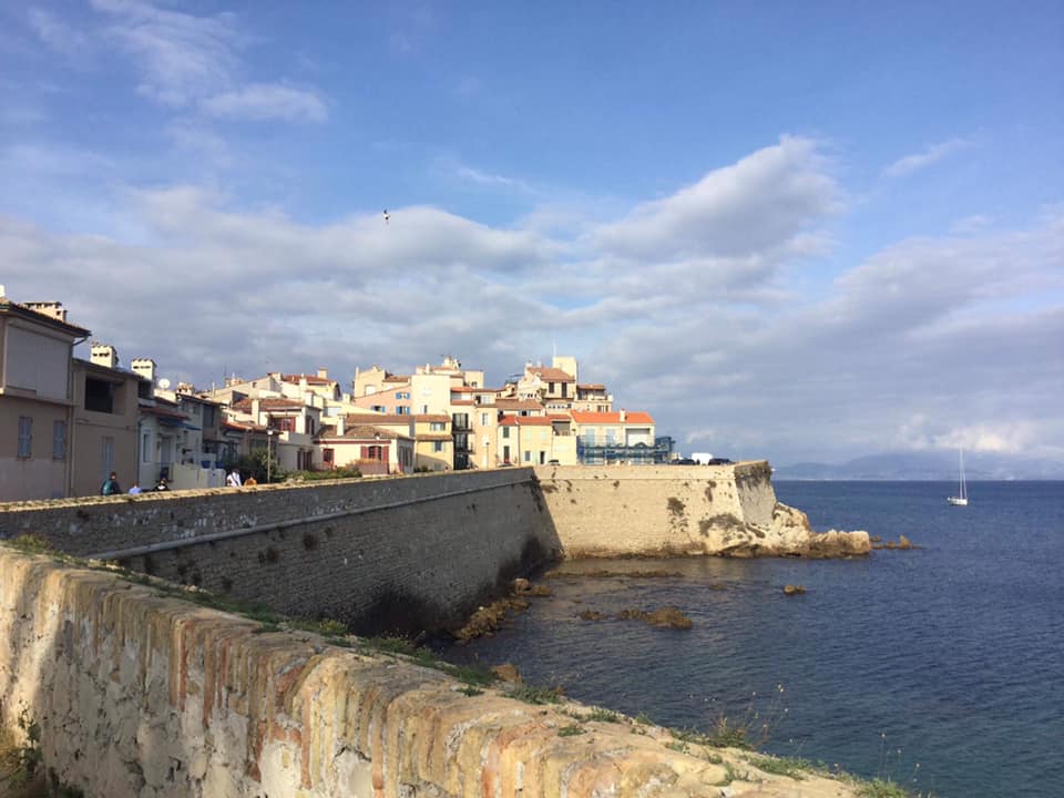 ke Antibes