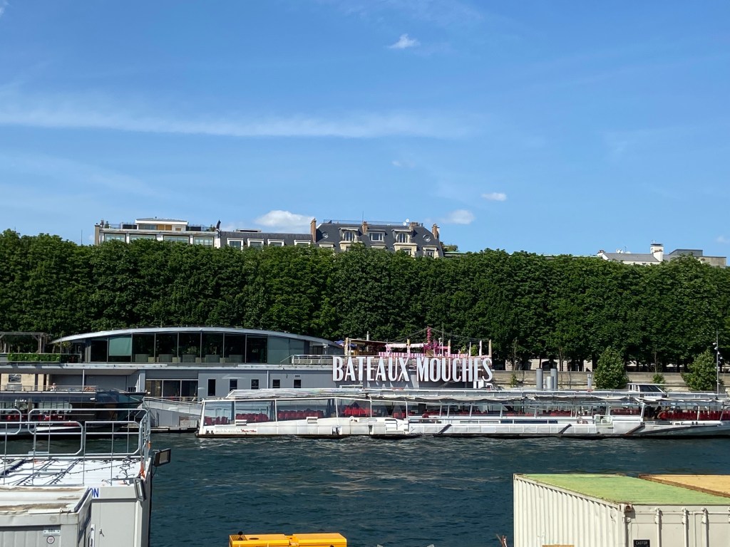 Jalan-jalan ke Paris, Prancis