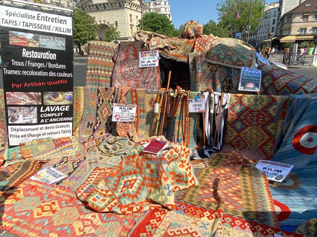 Jalan-Jalan ke Paris, Prancis