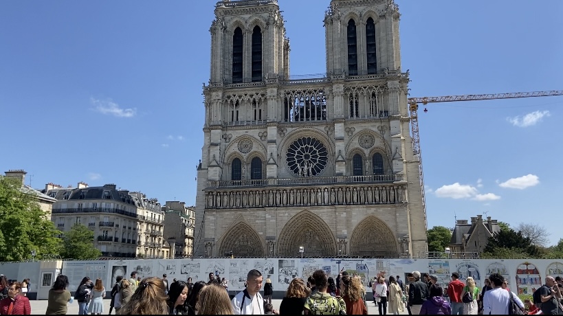 Jalan-Jalan ke Paris, Prancis