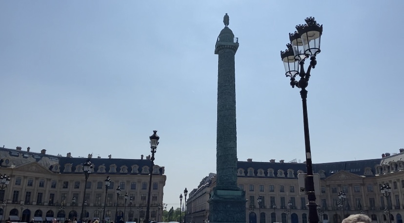 Jalan-Jalan ke Paris, Prancis