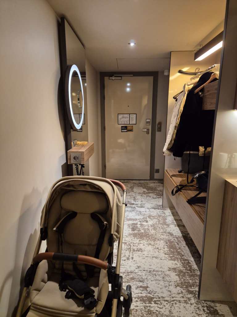 hotel di Paris, family trip